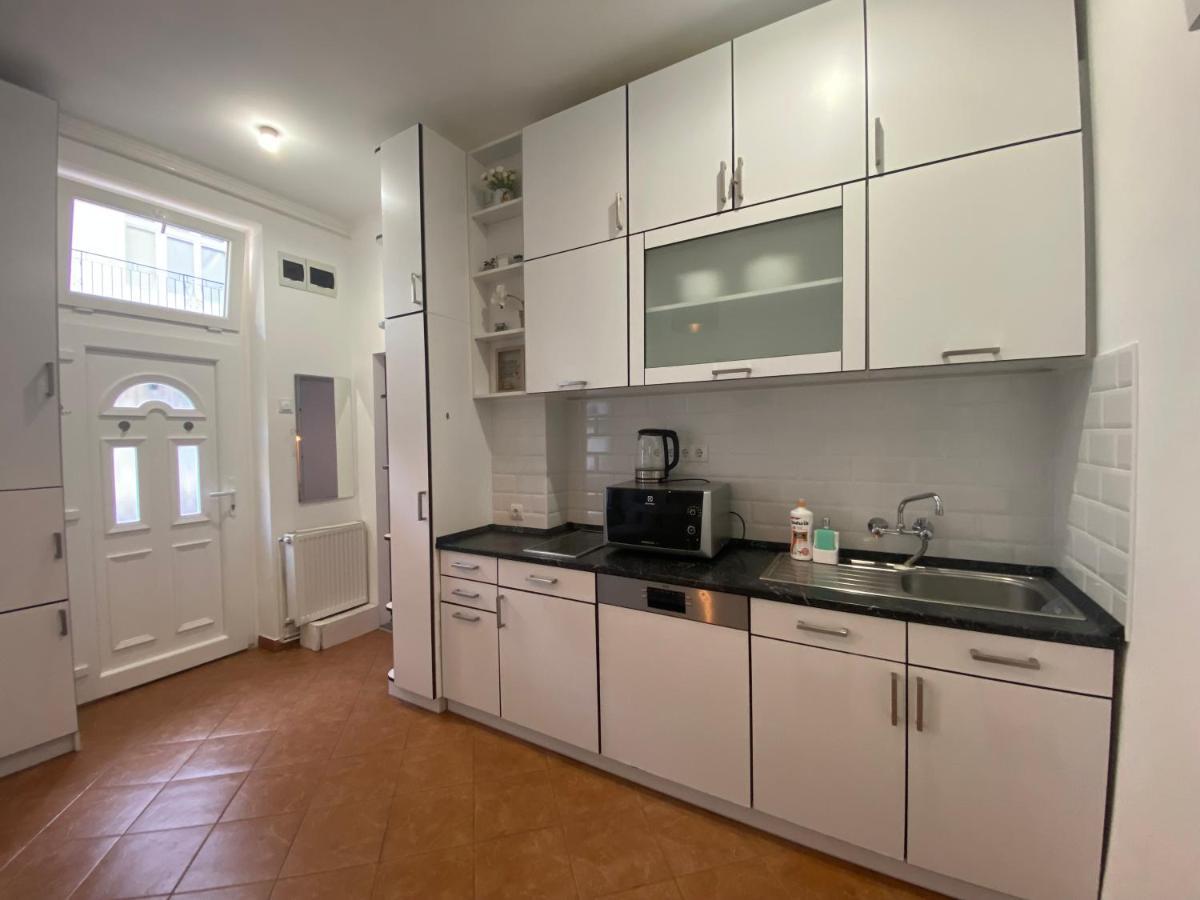 Apartment K31 Downtown, Ac Budapest